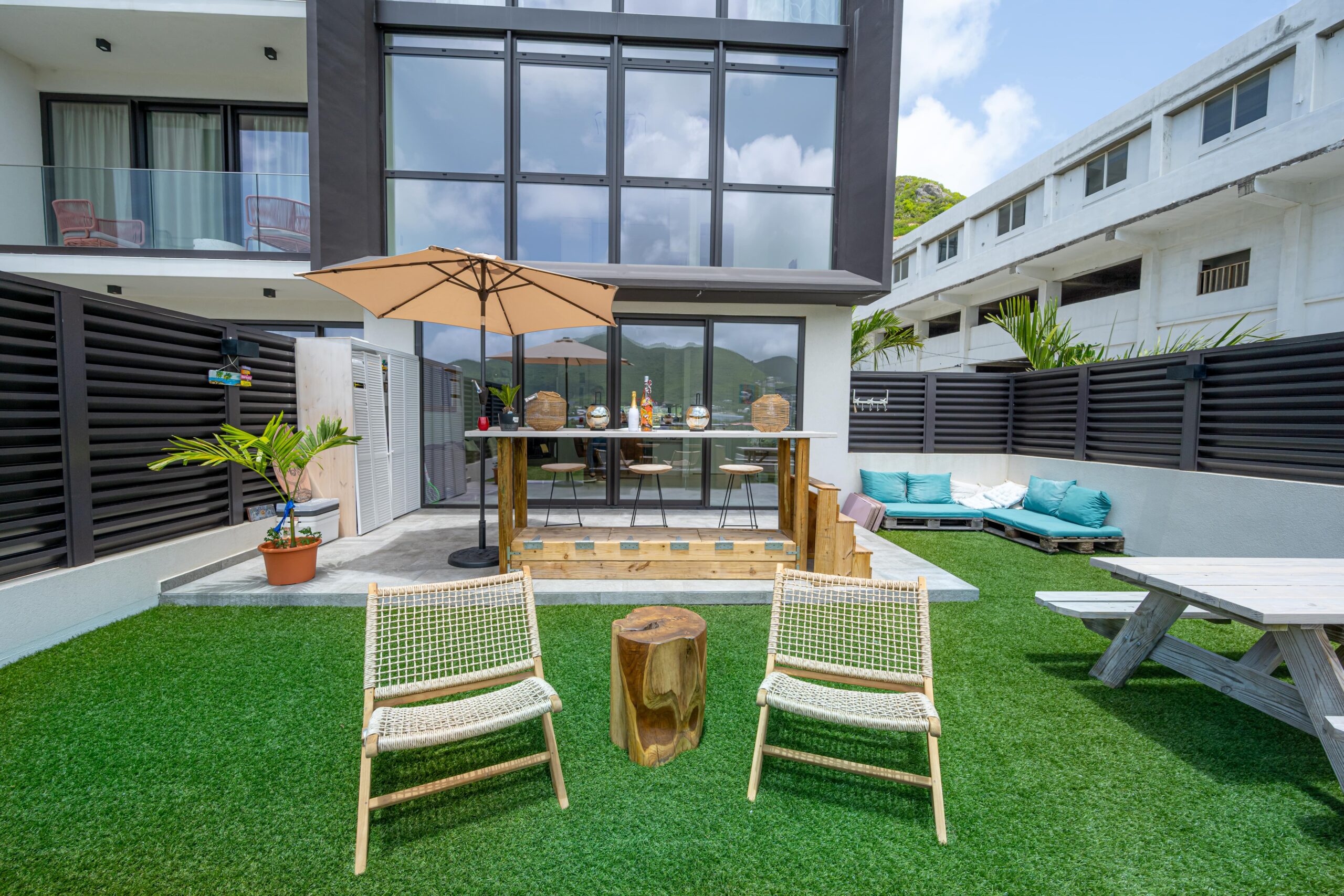 THE HILLS RESIDENCE A-107