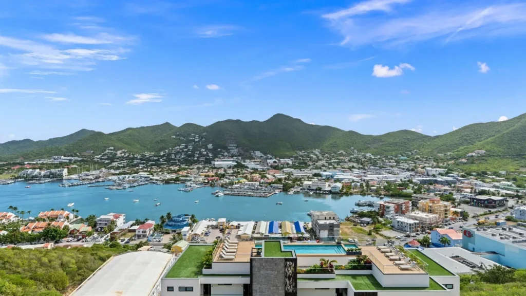Condo moderne 2 chambres D-423/424 à vendre The Hills Residence Simpson Bay Sint Maarten
